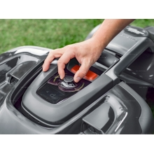 Робот-газонокосилка Husqvarna Automower 435X AWD Connect Робот-газонокосилка Husqvarna Automower 435X AWD Connect