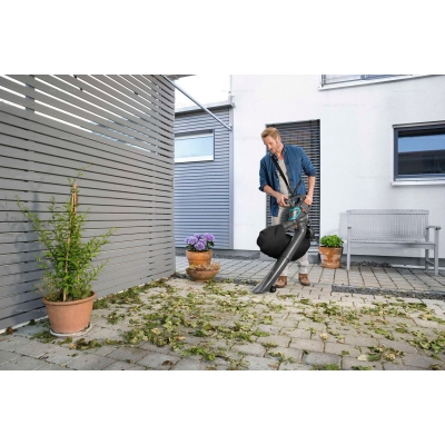 Садовая воздуходувка Gardena PowerJet Li-40 Садовая воздуходувка Gardena PowerJet Li-40