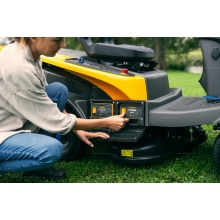 Аккумуляторный садовый минирайдер Stiga Swift 372e Аккумуляторный садовый минирайдер Stiga Swift 372e