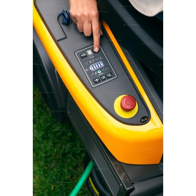 Аккумуляторный садовый минирайдер Stiga Swift 372e Аккумуляторный садовый минирайдер Stiga Swift 372e