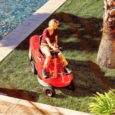 Садовый минирайдер Honda HF 1211 HE Садовый минирайдер Honda HF 1211 HE