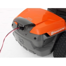 Аккумуляторный садовый райдер Husqvarna Аккумуляторный садовый райдер Husqvarna