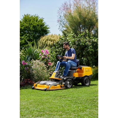 Аккумуляторный садовый райдер Stiga E-Park 220 Аккумуляторный садовый райдер Stiga E-Park 220