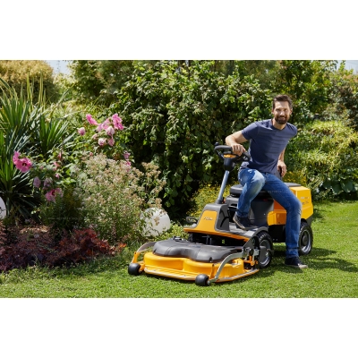 Аккумуляторный садовый райдер Stiga E-Park 220 Аккумуляторный садовый райдер Stiga E-Park 220