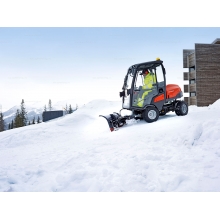 Садовый райдер Husqvarna P525DX с кабиной Садовый райдер Husqvarna P525DX с кабиной