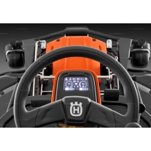Садовый райдер Husqvarna R420TsX AWD Садовый райдер Husqvarna R420TsX AWD