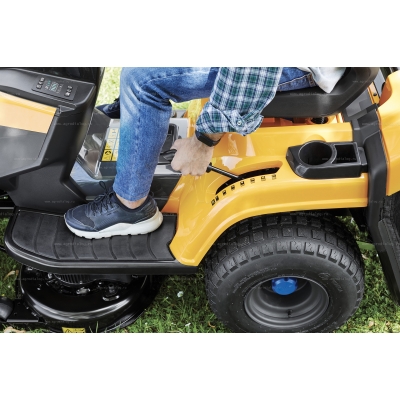 Аккумуляторный садовый трактор Stiga Estate 584e Аккумуляторный садовый трактор Stiga Estate 584e