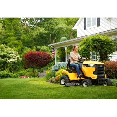 Садовый трактор Cub Cadet XT1 OS96 Садовый трактор Cub Cadet XT1 OS96