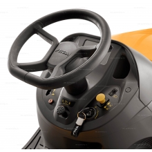 Садовый трактор Stiga Estate 7102 HWSY Садовый трактор Stiga Estate 7102 HWSY