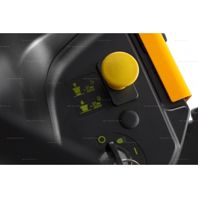 Садовый трактор Stiga Tornado 398 M Садовый трактор Stiga Tornado 398 M