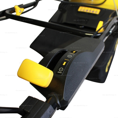 Бензиновый скарификатор CHAMPION GSC5140 Бензиновый скарификатор CHAMPION GSC5140