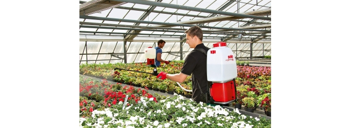 Аккумуляторные опрыскиватели для сада – удобно и экономно!