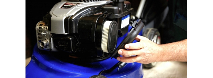 Как очистить воздушный фильтр бензиновой газонокосилки