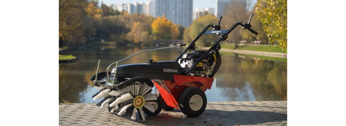 Как выбрать бензиновую подметальную машину для дачи, двора и коммерческого использования