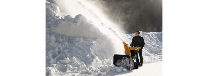 Как выбрать гусеничный бензиновый снегоуборщик: все детали и преимущества