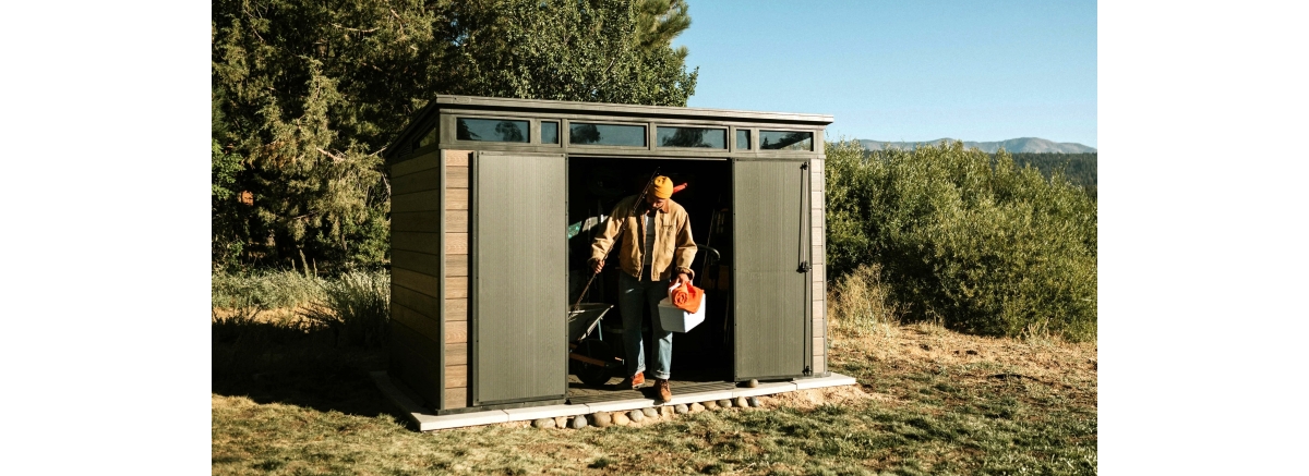 Какой фундамент для сарая из пластика лучше и надежнее