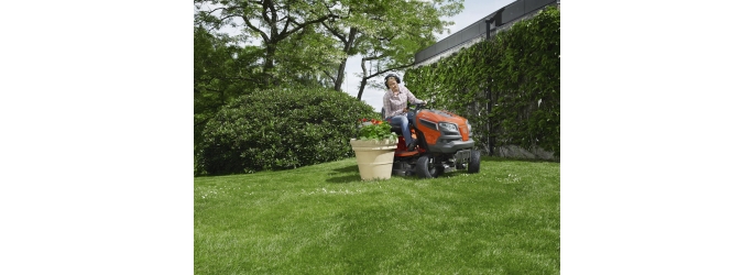 Садовый трактор сделает всю работу за вас