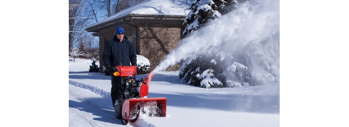 Выбираем снегоуборочные машины – виды и основные параметры