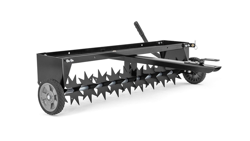 Основное навесное оборудование для садового трактора, предназначенное для ухода за садом и газоном в весенне-летний период :: Прицепной скарификатор